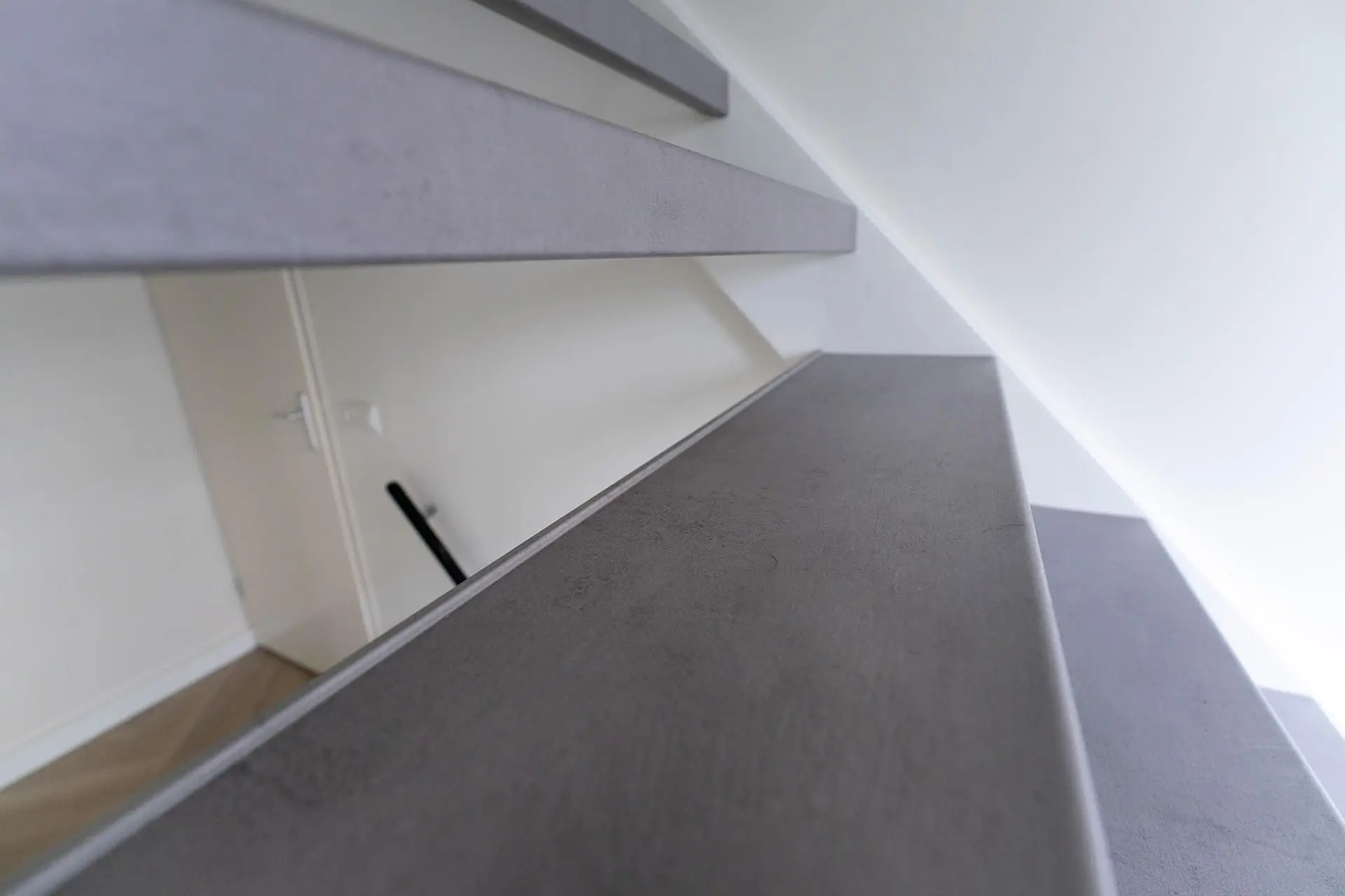 open-trap-loftgrijs-zwolle-2